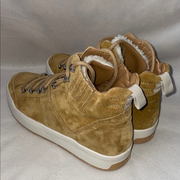 NWOT MARC FISHER Tan High-Top Sneakers with White Accents.  Size 8M. - Picture 4 of 9